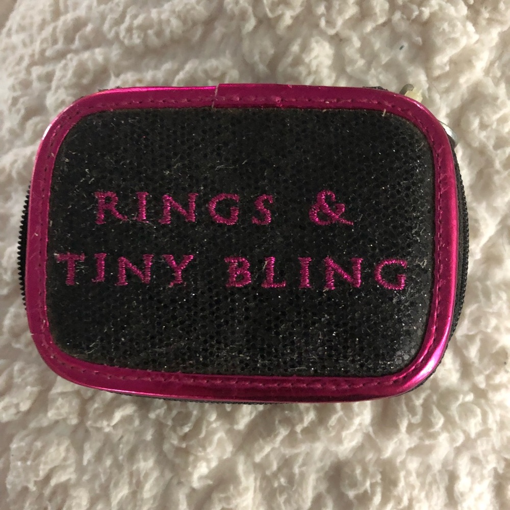 Storage/travel ring case